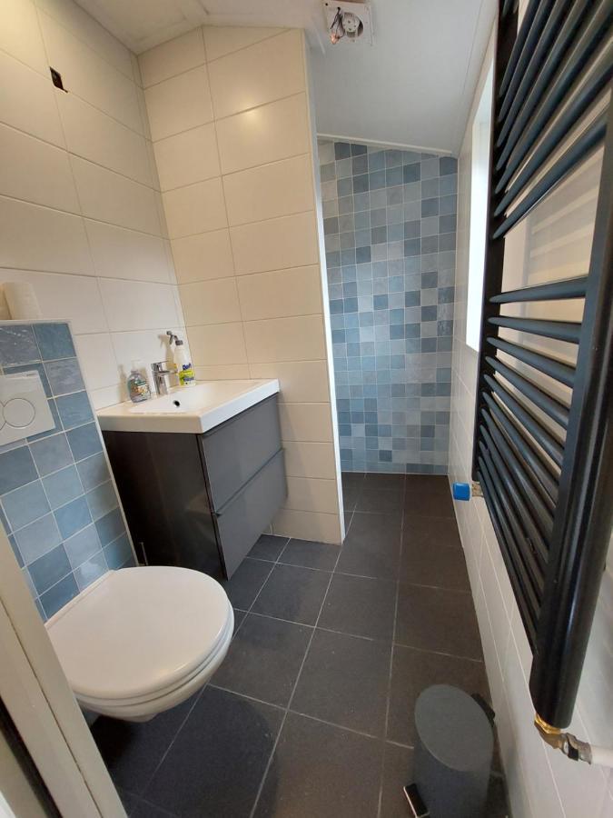 Modern En Chic Chalet Tot 4 Personen Op De Veluwe Recreatiepark De Oude Driest بوتِنْ المظهر الخارجي الصورة