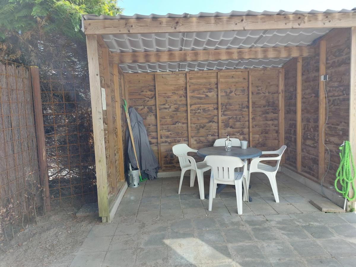 Modern En Chic Chalet Tot 4 Personen Op De Veluwe Recreatiepark De Oude Driest بوتِنْ المظهر الخارجي الصورة